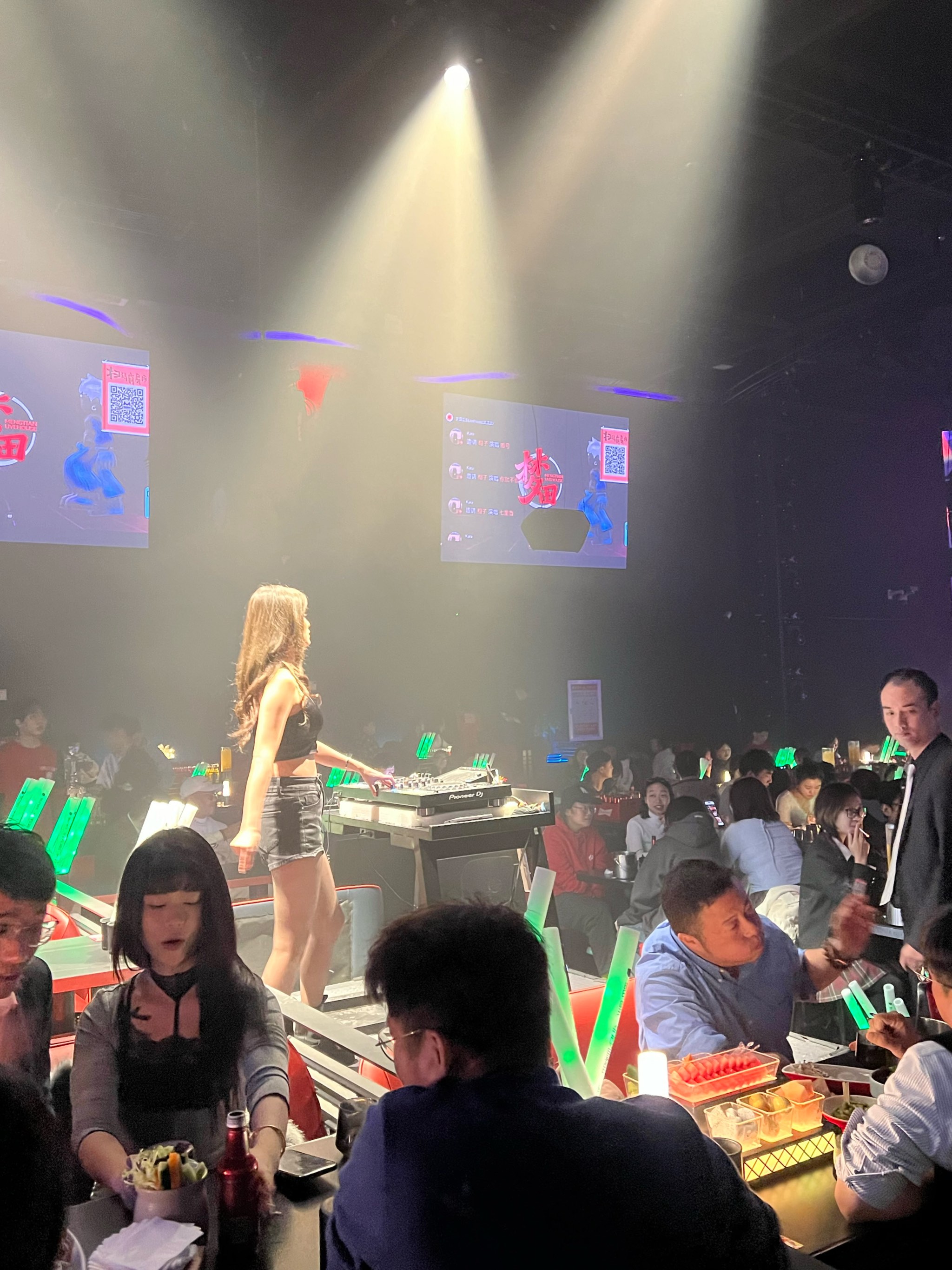 自贡商务ktv划算吗值得选择吗-贡井区KTV团购